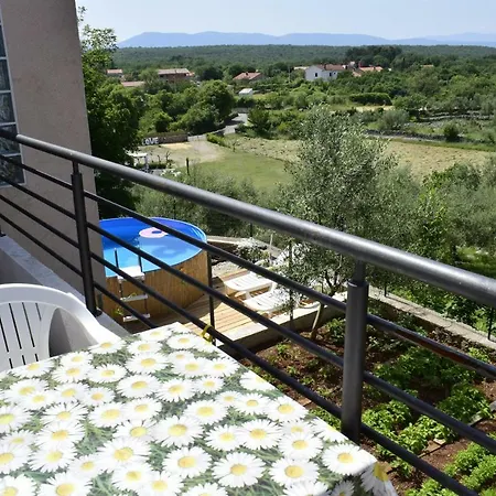 Lucy Lejlighed Bajcici