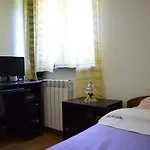Lucy Apartament *